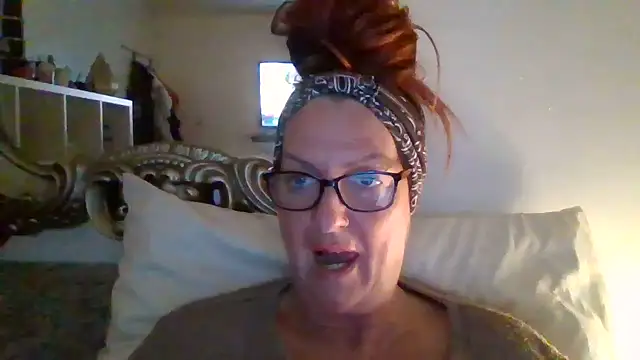 Snapshot of Tillieuk chatting on January 14, 2025, 7:32 pm Tillieuk online show from January 14, 2025, 7:32 pm