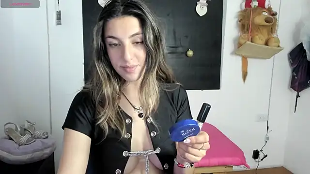 queen-natty online show from January 5, 2025, 4:36 am