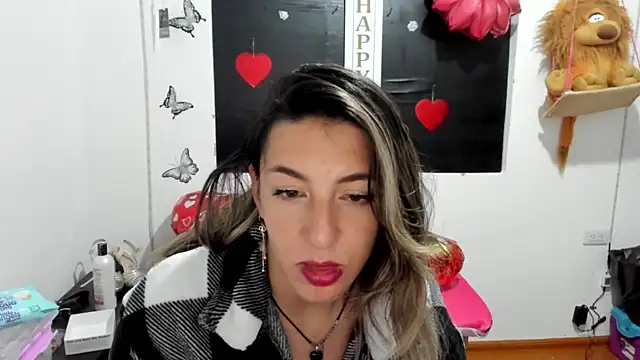 queen-natty online show from February 21, 2025, 3:56 am