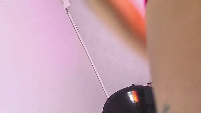 EighthHaiku-Lantina online show from February 1, 2026, 5:49 am