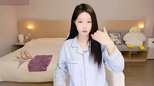 Lucky-baby online show from February 5, 2026, 1:40 pm