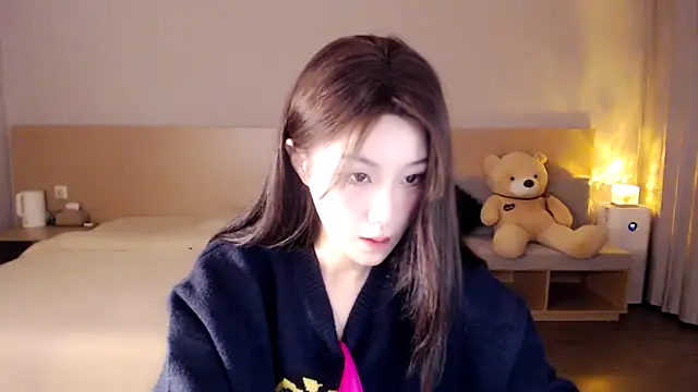 Snapshot of Lucky-baby chatting on December 24, 2024, 1:39 pm Lucky-baby online show from December 24, 2024, 1:39 pm
