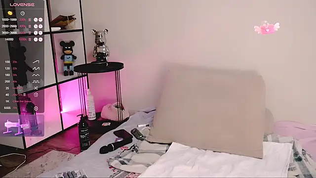 viamoon online show from March 7, 2026, 4:08 am