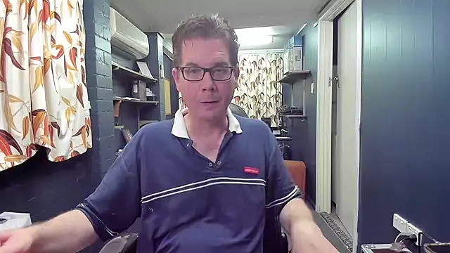 tilobinder online show from December 4, 2024, 1:58 pm