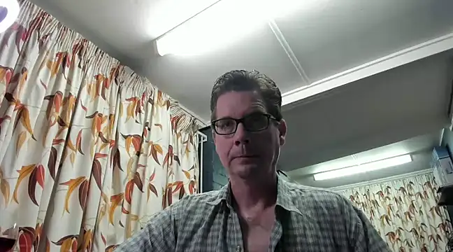 tilobinder online show from December 8, 2024, 11:35 am