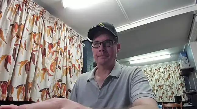 tilobinder online show from March 3, 2025, 12:39 pm