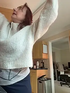 LouiseTswing online show from February 26, 2026, 2:17 pm