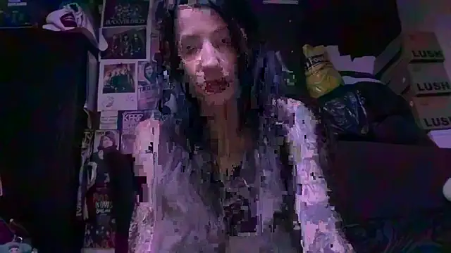 Snapshot of MissMidnightUK chatting on November 9, 2025, 10:14 pm MissMidnightUK online show from November 9, 2025, 10:14 pm