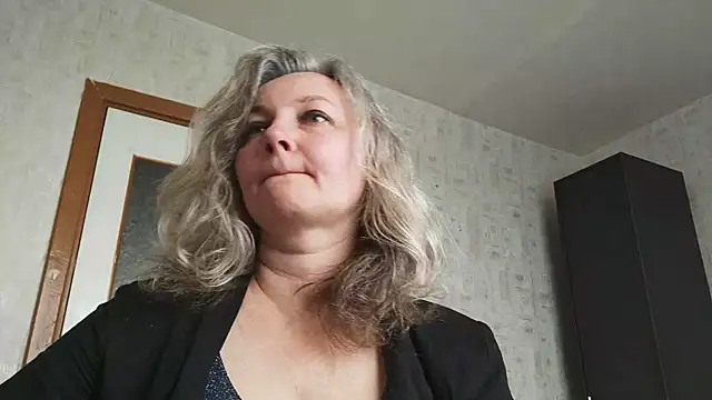 EdithManning online show from June 2, 2026, 7:41 am