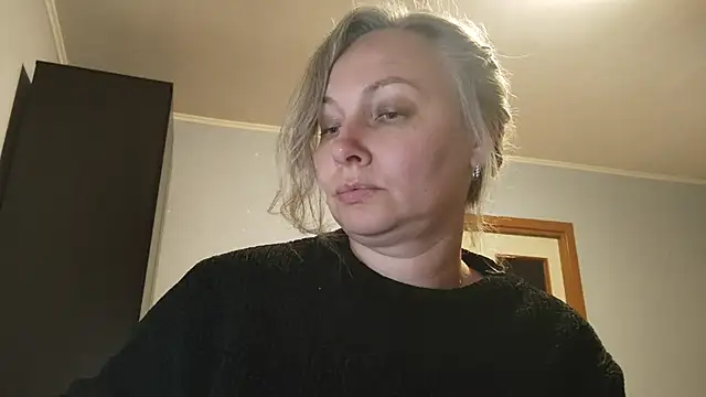 EdithManning online show from May 1, 2026, 5:51 pm