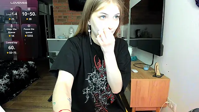 Snapshot of princessaalicc chatting on February 25, 2025, 4:25 pm princessaalicc online show from February 25, 2025, 4:25 pm