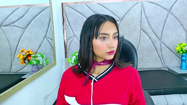 Snapshot of Miaa_Thopmson chatting on October 15, 2025, 3:42 pm Miaa Thopmson online show from October 15, 2025, 3:42 pm