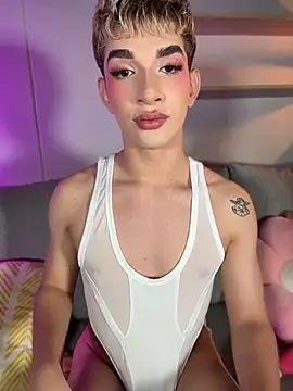 Cherry zayden  online show from July 11, 2026, 9:15 pm