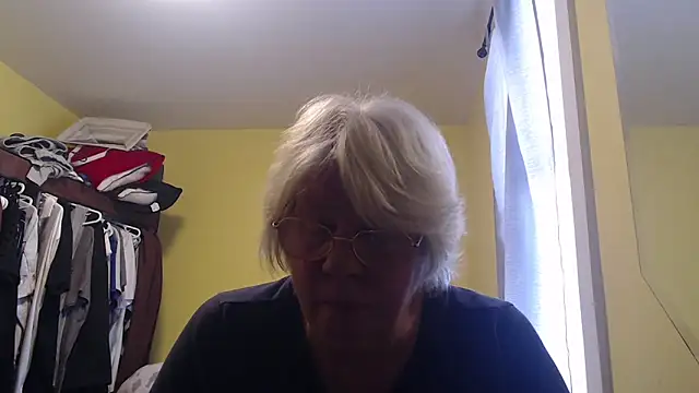 Snapshot of canadiancougar1965 chatting on February 19, 2026, 4:26 pm canadiancougar1965 online show from February 19, 2026, 4:26 pm