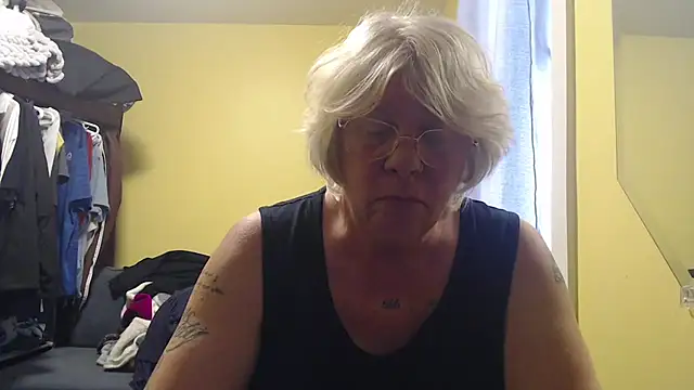 Snapshot of canadiancougar1965 chatting on March 20, 2026, 4:30 pm canadiancougar1965 online show from March 20, 2026, 4:30 pm