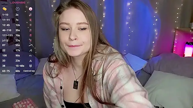 Snapshot of sophie__lee chatting on February 21, 2026, 2:41 pm sophie lee online show from February 21, 2026, 2:41 pm