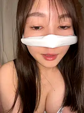 Snapshot of miumiu_0304 chatting on September 26, 2025, 12:23 pm miumiu 0304 online show from September 26, 2025, 12:23 pm