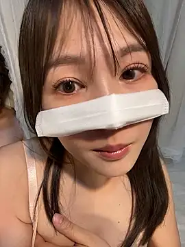 Snapshot of miumiu_0304 chatting on September 19, 2025, 1:48 pm miumiu 0304 online show from September 19, 2025, 1:48 pm