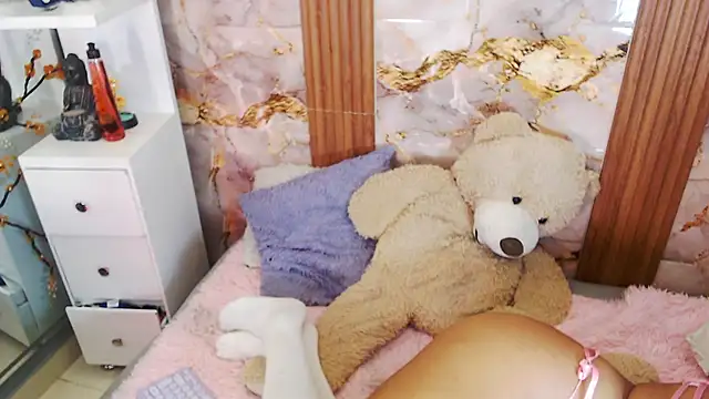 Snapshot of zoey-fox chatting on October 30, 2025, 11:12 pm zoey-fox online show from October 30, 2025, 11:12 pm