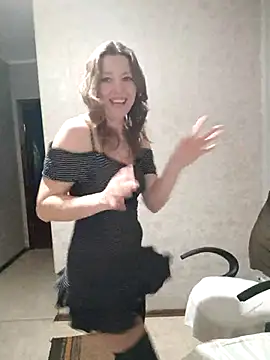Snapshot of VselenaSun402 chatting on March 6, 2025, 4:49 pm VselenaSun402 online show from March 6, 2025, 4:49 pm