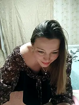 VselenaSun402 online show from February 11, 2026, 2:17 pm