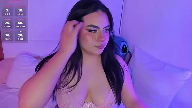 charlotte blass online show from February 4, 2026, 2:06 am