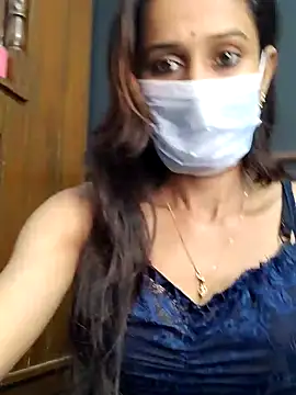 Oleevia online show from November 17, 2025, 5:44 am