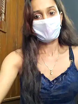 Snapshot of Oleevia chatting on September 22, 2025, 8:31 am Oleevia online show from September 22, 2025, 8:31 am