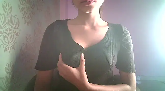 Snapshot of Chandani-Love chatting on February 24, 2025, 3:33 am Chandani-Love online show from February 24, 2025, 3:33 am