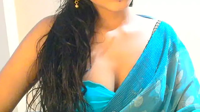 Snapshot of Chandani-Love chatting on May 23, 2026, 7:13 pm Chandani-Love online show from May 23, 2026, 7:13 pm