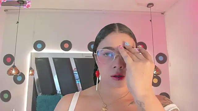 antonelllepiercee online show from August 7, 2026, 11:38 am