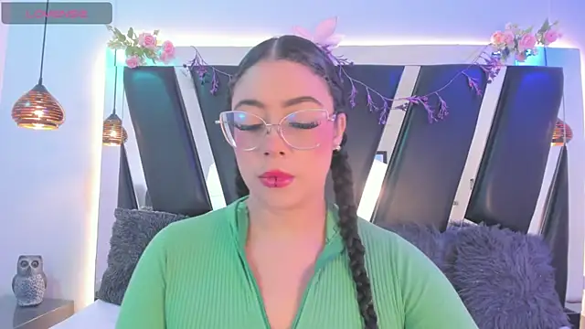 antonelllepiercee online show from July 3, 2026, 11:28 am