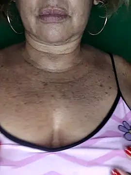 Snapshot of Kasandra_Ho chatting on October 31, 2025, 1:24 am Kasandra Ho online show from October 31, 2025, 1:24 am