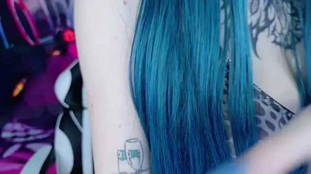 Snapshot of Aurora_Natsuki chatting on November 10, 2025, 4:23 pm Aurora Natsuki online show from November 10, 2025, 4:23 pm