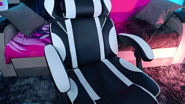 Snapshot of Aurora_Natsuki chatting on November 23, 2025, 10:58 am Aurora Natsuki online show from November 23, 2025, 10:58 am