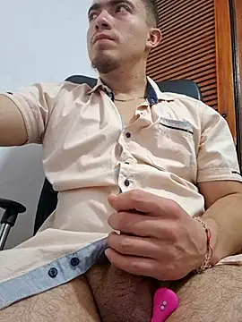 dragon1006 online show from July 18, 2026, 5:10 pm