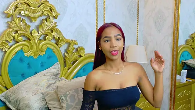 LucyLeah online show from March 4, 2026, 1:19 pm