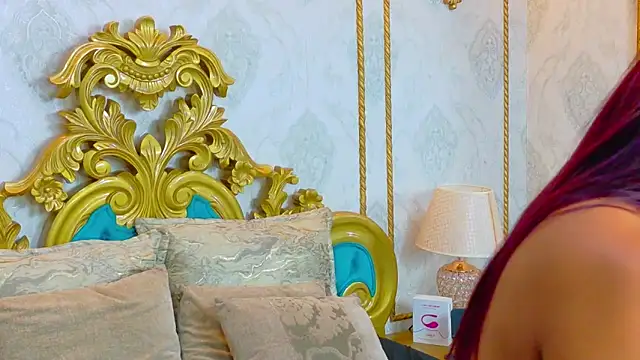 LucyLeah online show from February 11, 2026, 1:22 pm