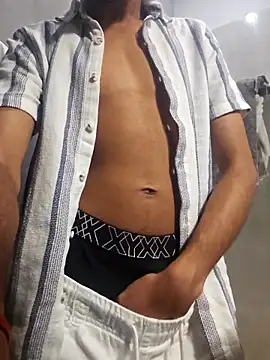 Snapshot of meatycronn chatting on February 25, 2026, 11:04 pm meatycronn online show from February 25, 2026, 11:04 pm