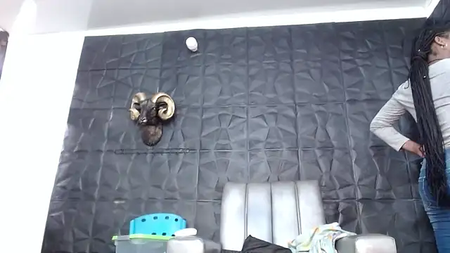 Snapshot of Hanna_Fox_69 chatting on November 4, 2025, 12:31 pm Hanna Fox 69 online show from November 4, 2025, 12:31 pm