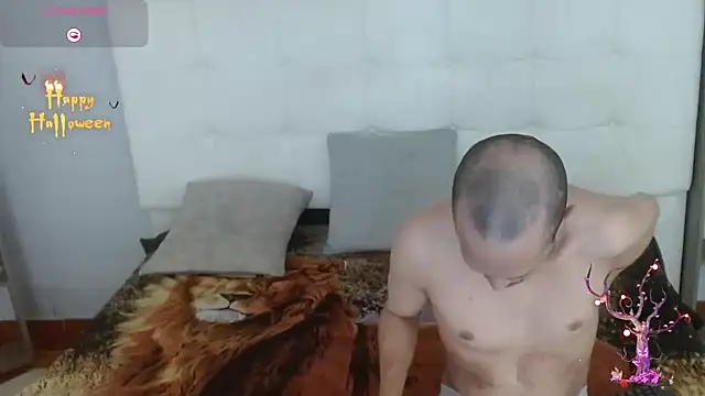 Snapshot of Candy_and_Jh0n chatting on October 12, 2025, 7:43 am Candy and Jh0n online show from October 12, 2025, 7:43 am