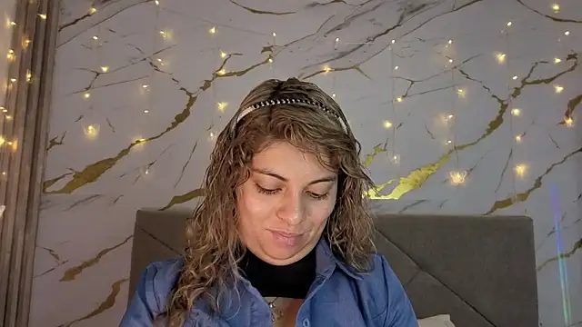 Snapshot of agatha_97_ chatting on September 20, 2025, 1:32 am agatha 97 online show from September 20, 2025, 1:32 am