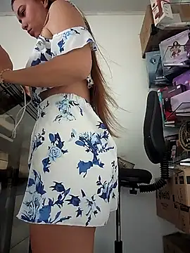 Snapshot of rapunzel069 chatting on February 24, 2025, 2:15 pm rapunzel069 online show from February 24, 2025, 2:15 pm