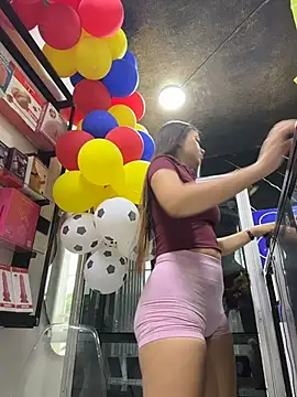 rapunzel069 online show from June 12, 2026, 12:36 pm