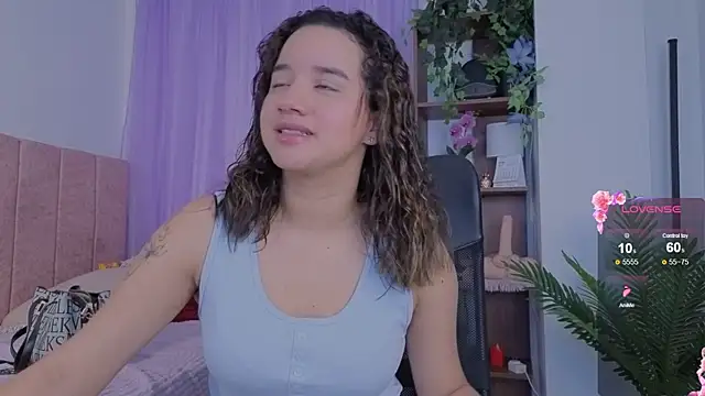 emilyrouxe online show from January 12, 2026, 4:03 pm