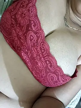 Snapshot of Neha8923 chatting on October 9, 2025, 6:25 am Neha8923 online show from October 9, 2025, 6:25 am