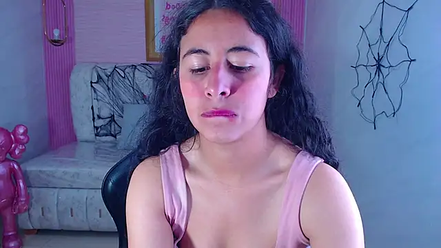 Snapshot of paris_sub1_ chatting on October 21, 2025, 12:48 pm paris sub1 online show from October 21, 2025, 12:48 pm