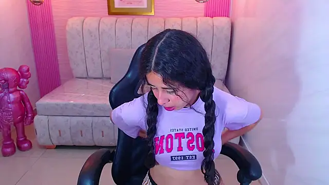 Snapshot of paris_sub1_ chatting on November 6, 2025, 1:04 pm paris sub1 online show from November 6, 2025, 1:04 pm