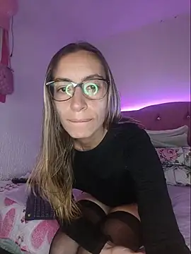 Snapshot of Melinaa-sex chatting on June 8, 2026, 1:22 am Melinaa-sex online show from June 8, 2026, 1:22 am