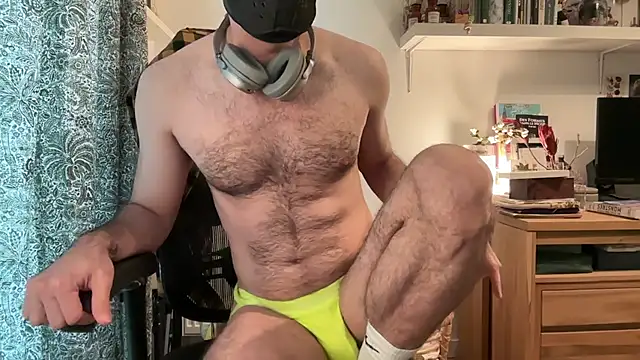 Snapshot of FrenchCamDog chatting on January 4, 2025, 1:53 pm FrenchCamDog online show from January 4, 2025, 1:53 pm